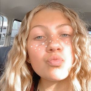 Meet your Posher, Kiera